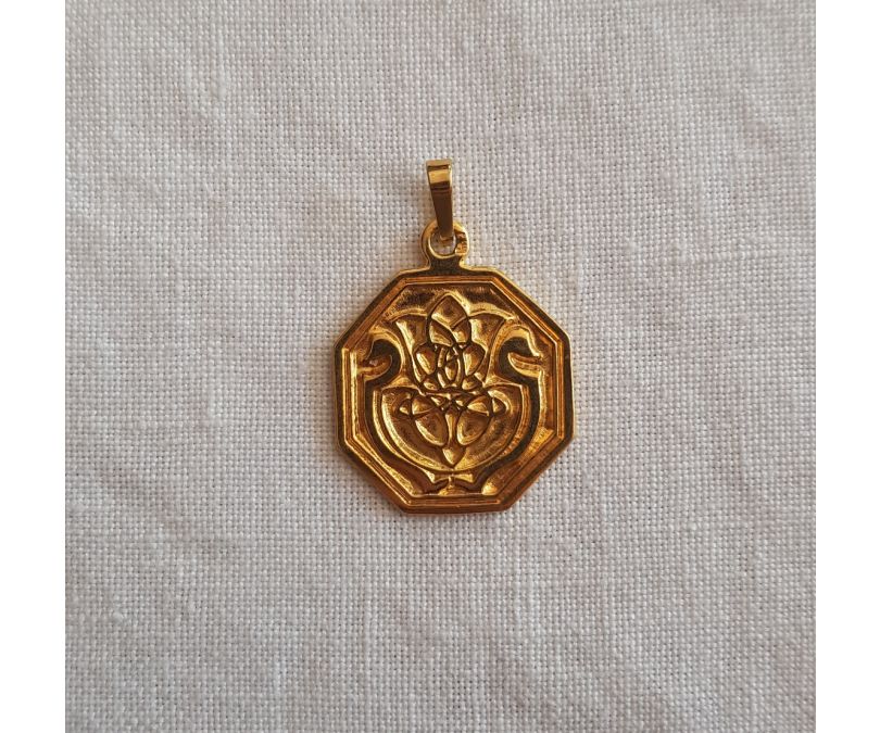 Amulet szczęścia lotos złoto